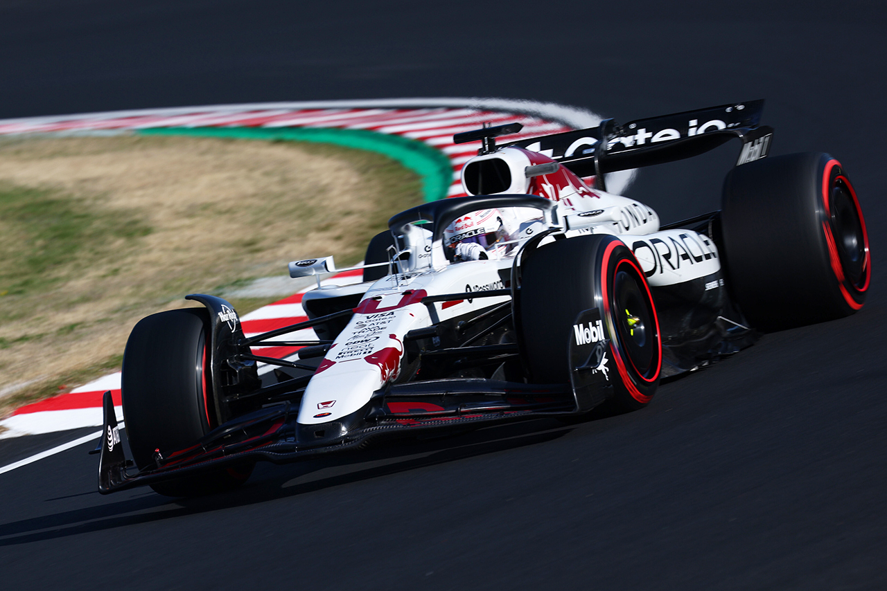 限定500台で初のモデル化。フェルスタッペンF1デビューマシンが1