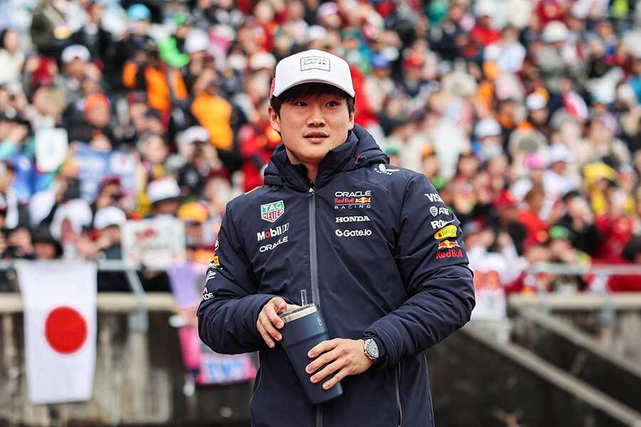 角田裕毅 水墨画をイメージした2025年F1日本GP限定キャップが