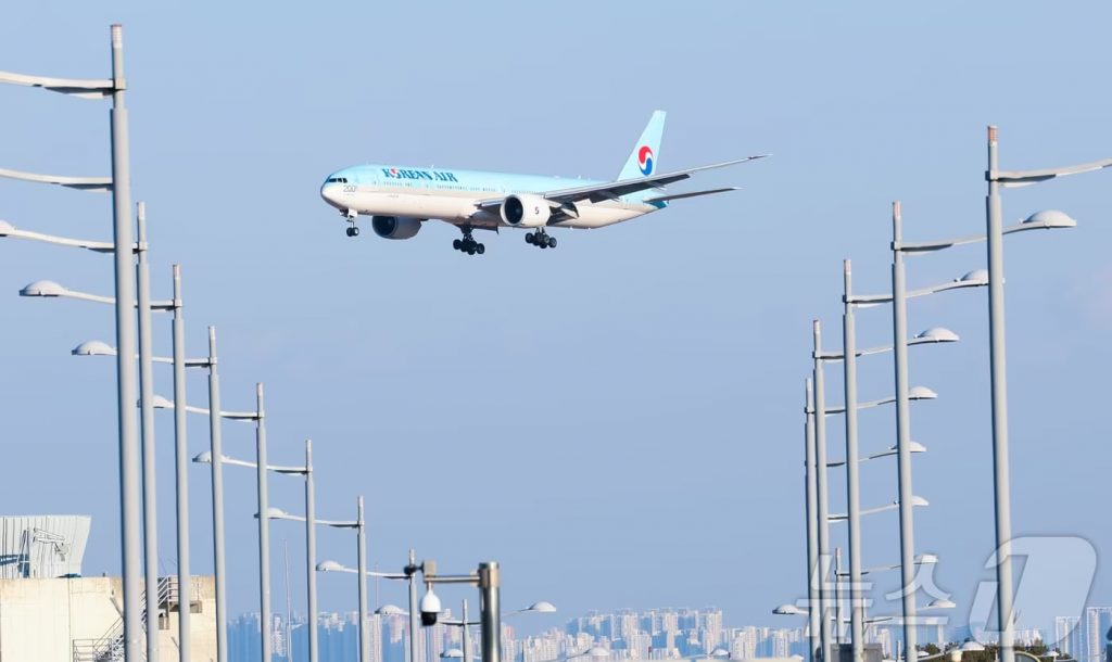 大韓航空の機長と副操縦士、尹錫悦氏の弾劾めぐり殴り合い