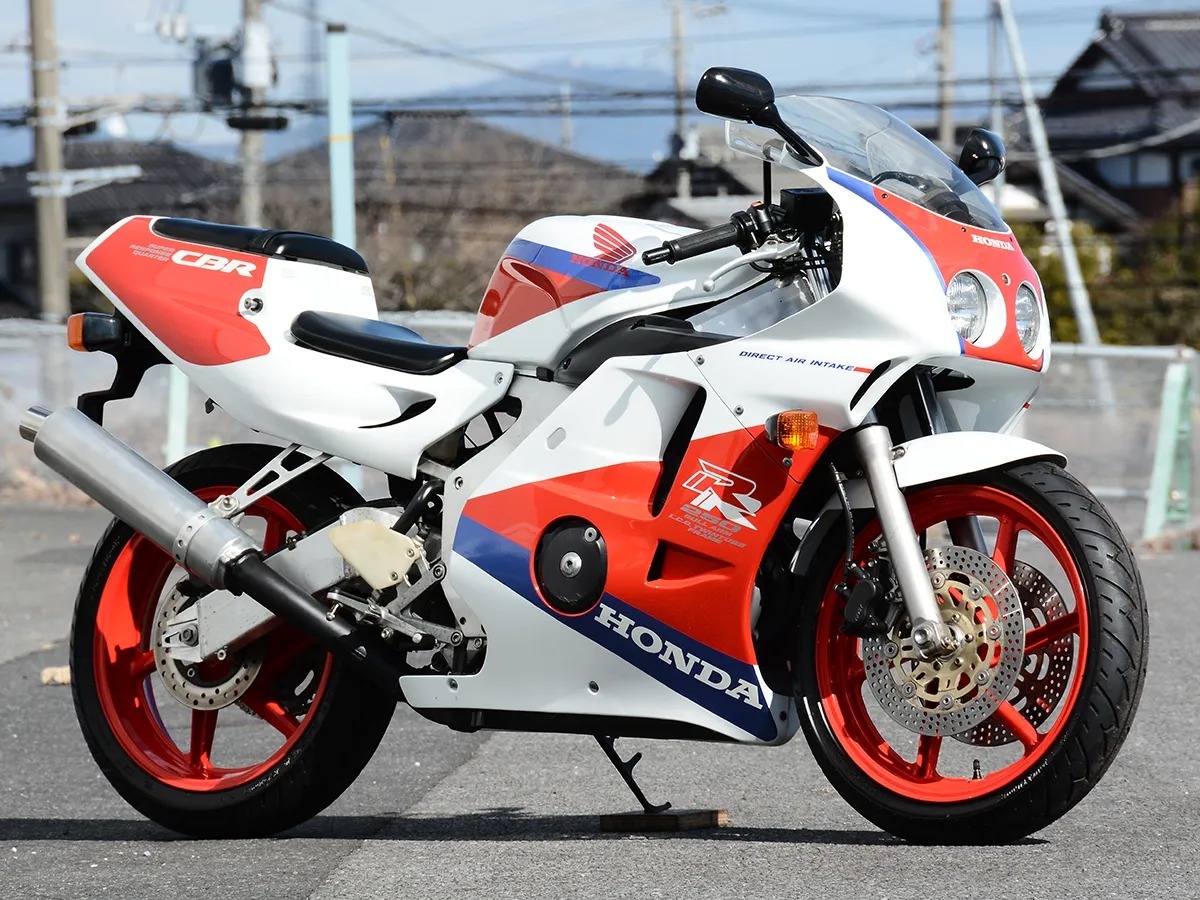 CBR250rr MC22純正カウル1式 ファイヤーブレイド HONDA】CBR250RR｜MC22｜純正カウル 4気筒 - YouTube