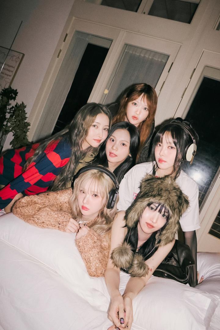 GFRIEND 10th Anniversary Concert <Season of Memories> Osaka