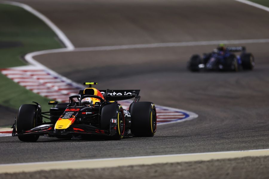 F1バーレーンGP】残り10周、角田裕毅9番手、フェルスタッペン7