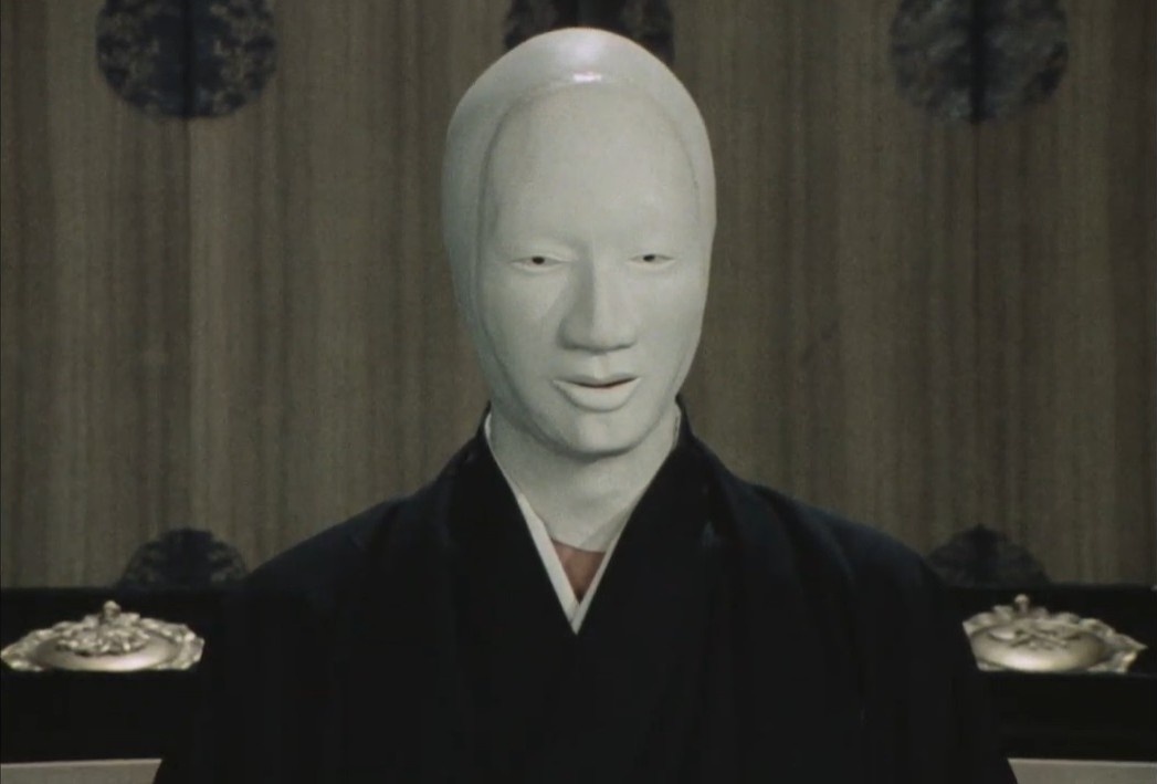 Amazon.co.jp: 犬神家の一族 上巻 [DVD] : 京マチ子, 古谷一行