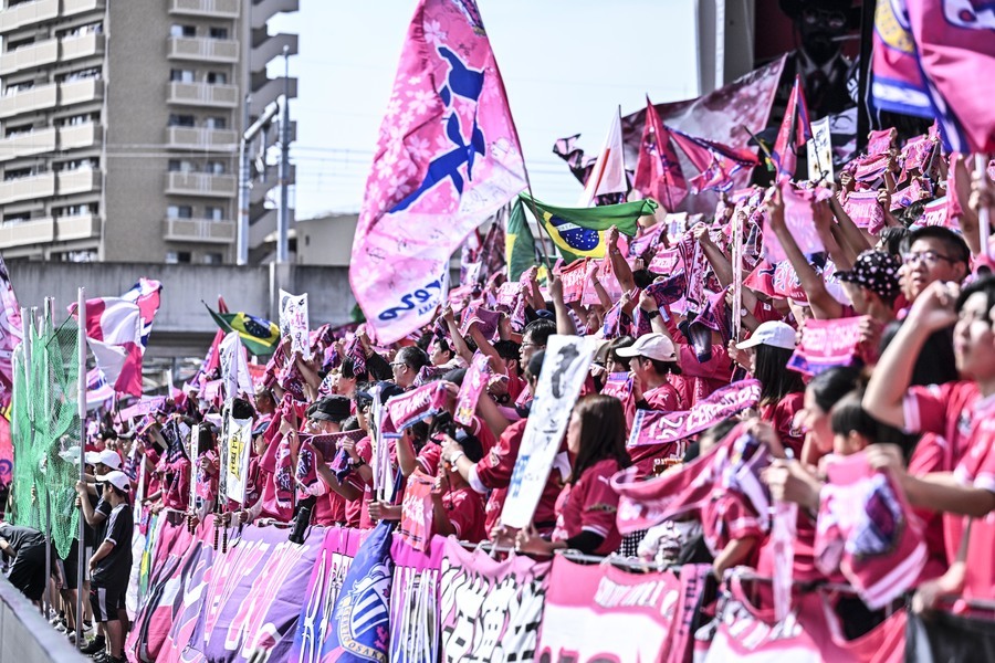 勝利の女神〜」「めっちゃ可愛い」J1C大阪の珍事＆劇的弾を生
