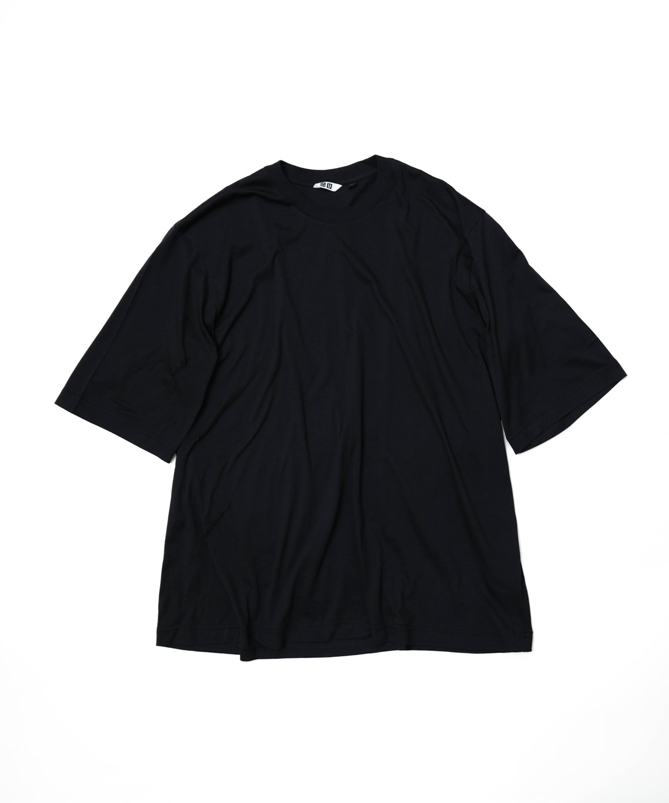 ユニクロのTシャツ「ブランド品のような高級感」「590円なのに高