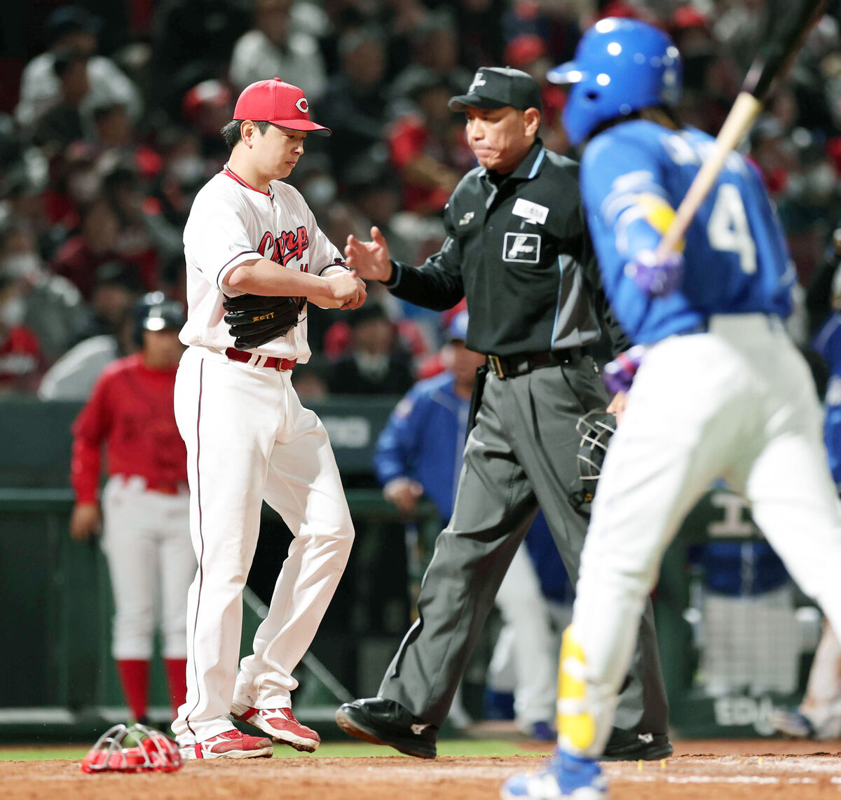 【お年玉セール特価】 広島】2週連続の大瀬良VS柳の投手戦に敗れる…連勝「5」で ゲームセンター・ゲームカード