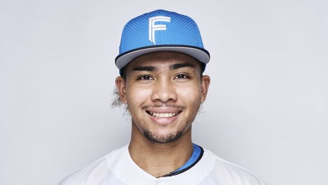 日本ハム・水谷瞬を1軍登録 SNSで合流を報告 郡司裕也と肩を組み