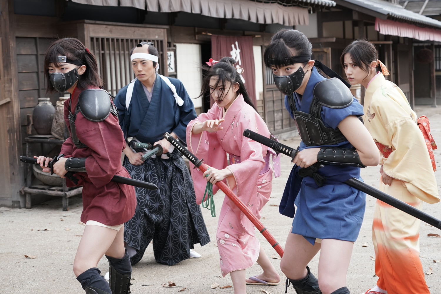 Amazon.com: 日本本土決戦―知られざる国民義勇戦闘隊の全貌