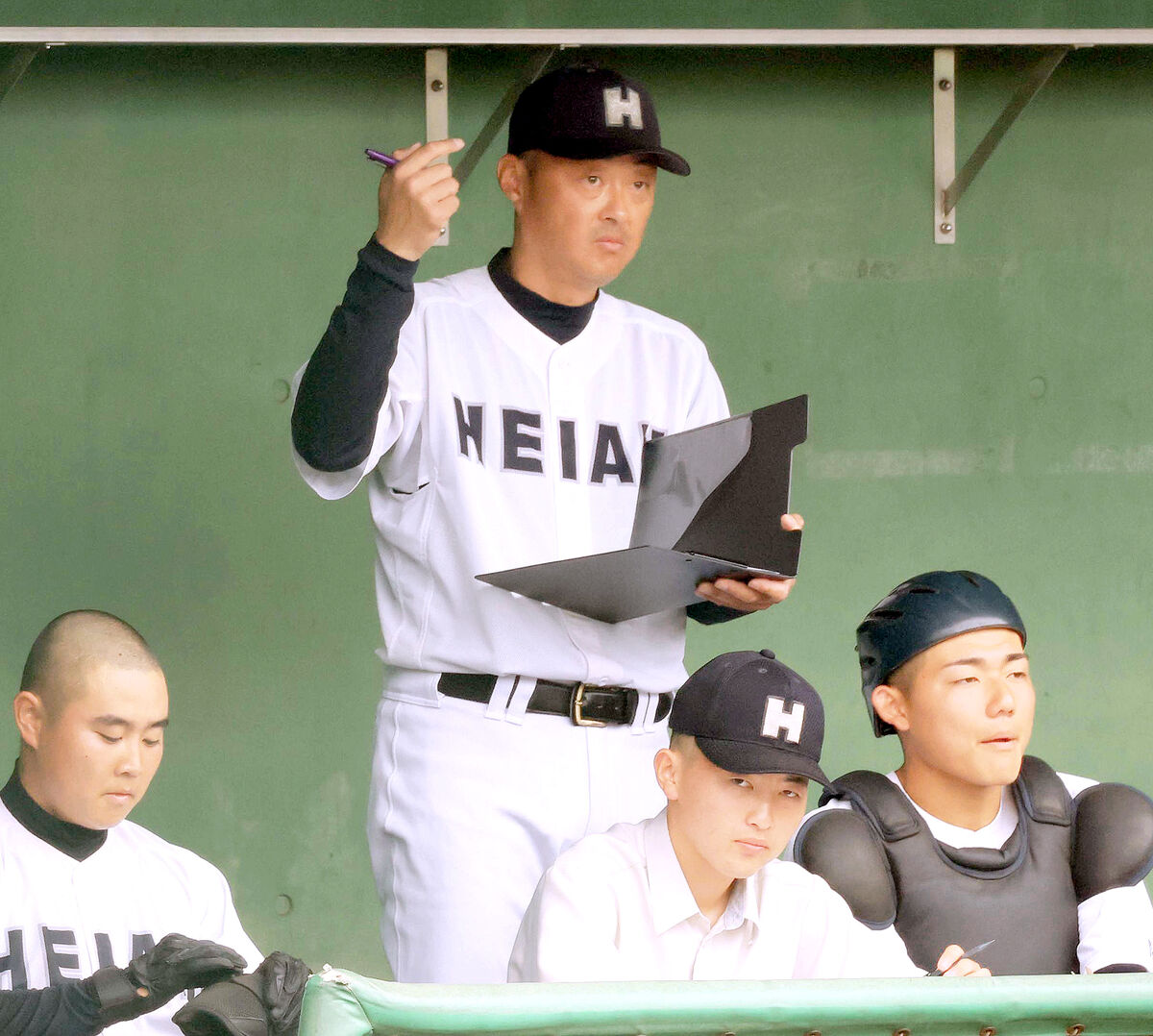 高校野球】龍谷大平安が再出発6回コールド勝ち 元オリックスで
