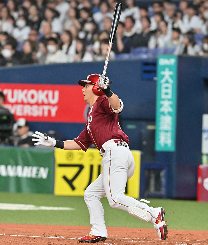 楽天・村林一輝 新たな背番号で「ますます頑張らないといけない