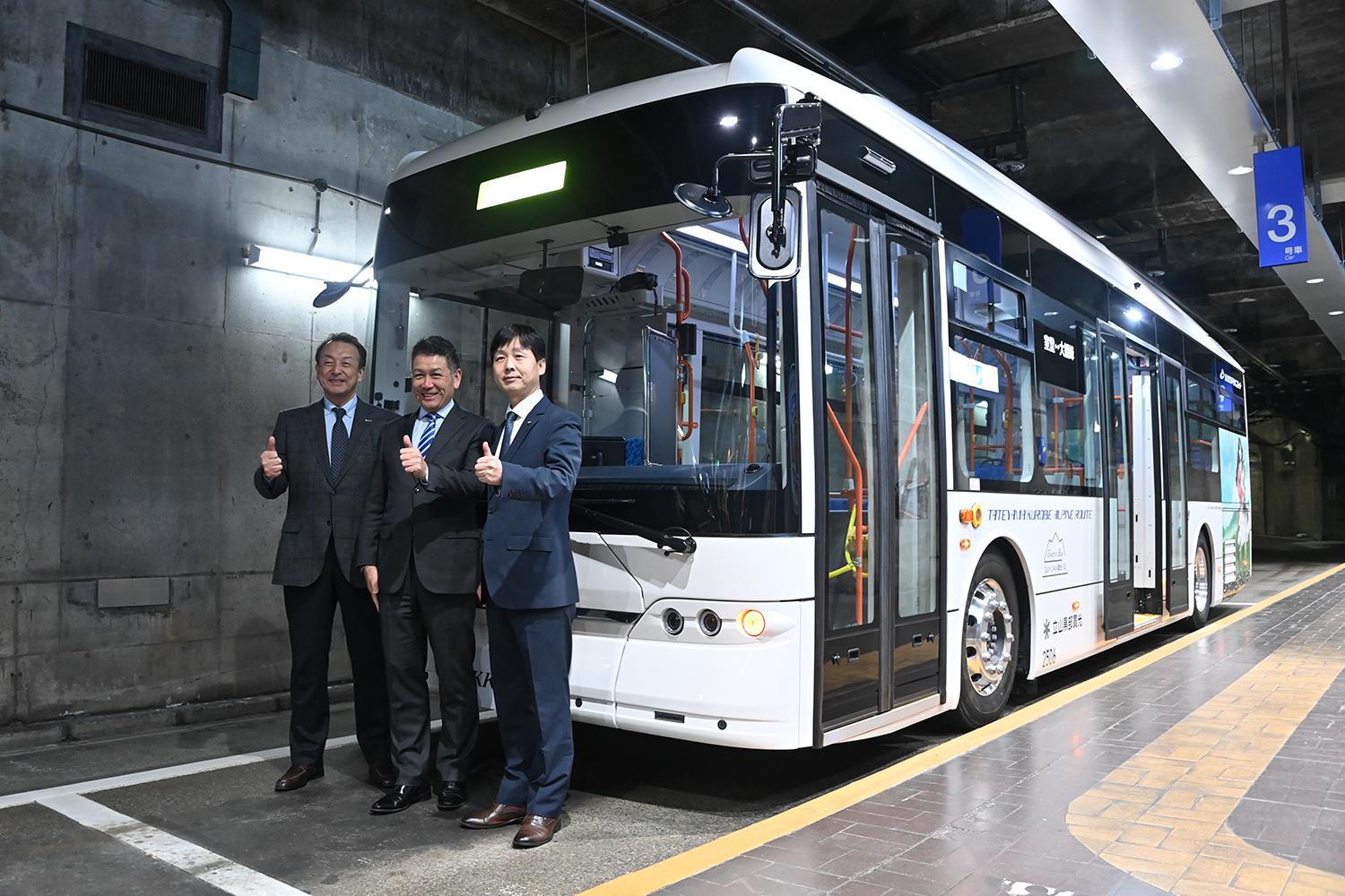 黒部ダムの観光を支える トロリーバスから電気バスへ ｜ 関西