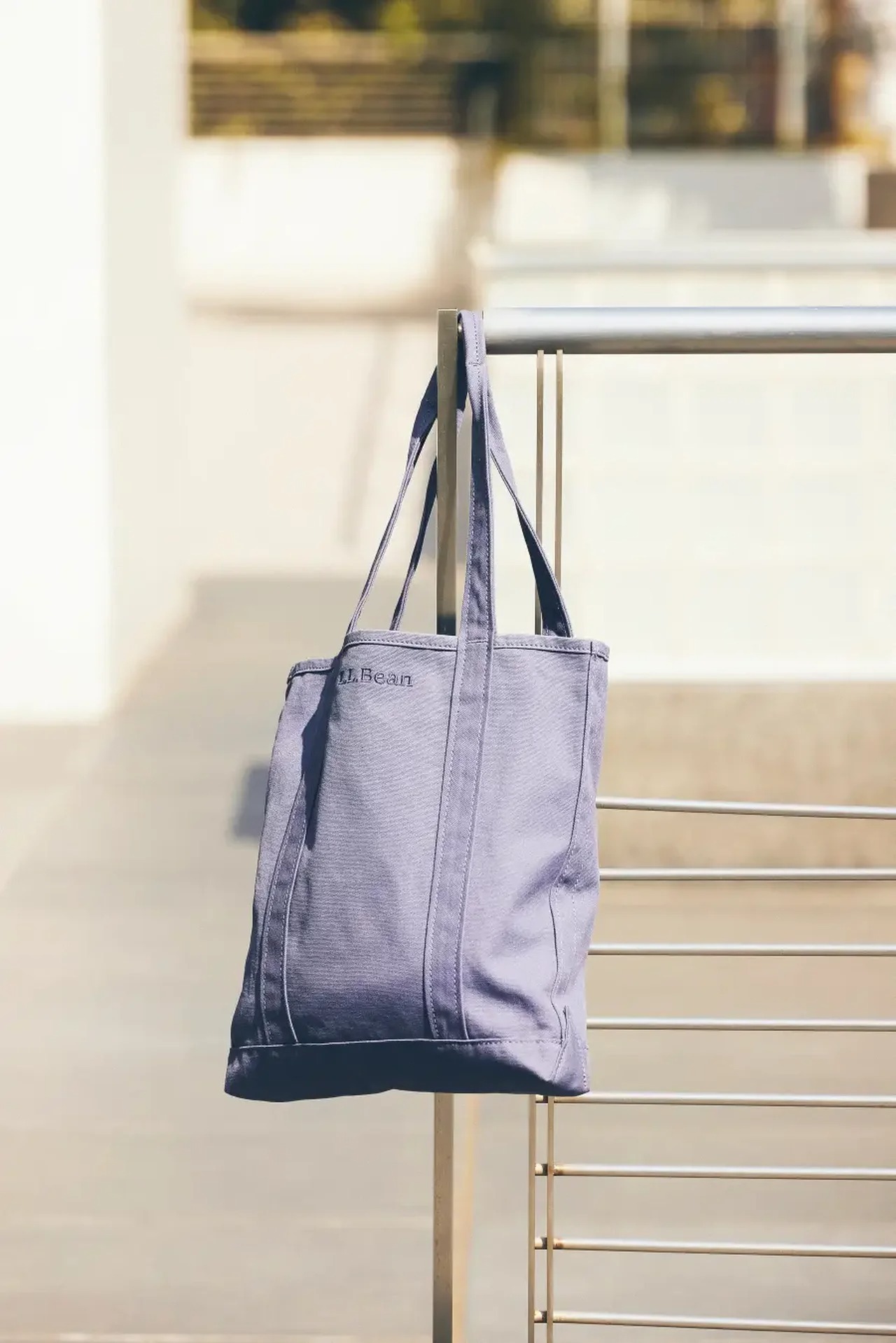 大人のL.L.Bean】定番名品「グローサリー・トート」が、レコード 大人のL.L.Bean】定番名品「グローサリー・トート」が、レコード