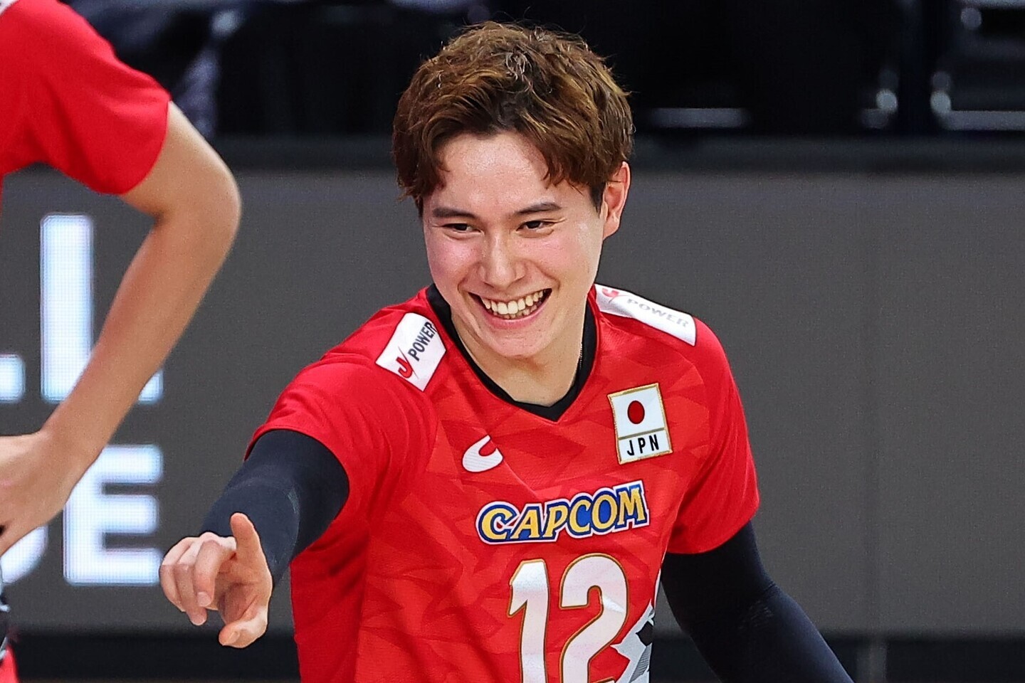 やっぱり大きい」男子バレー高橋藍、元SMAPの“超大物”との身長差