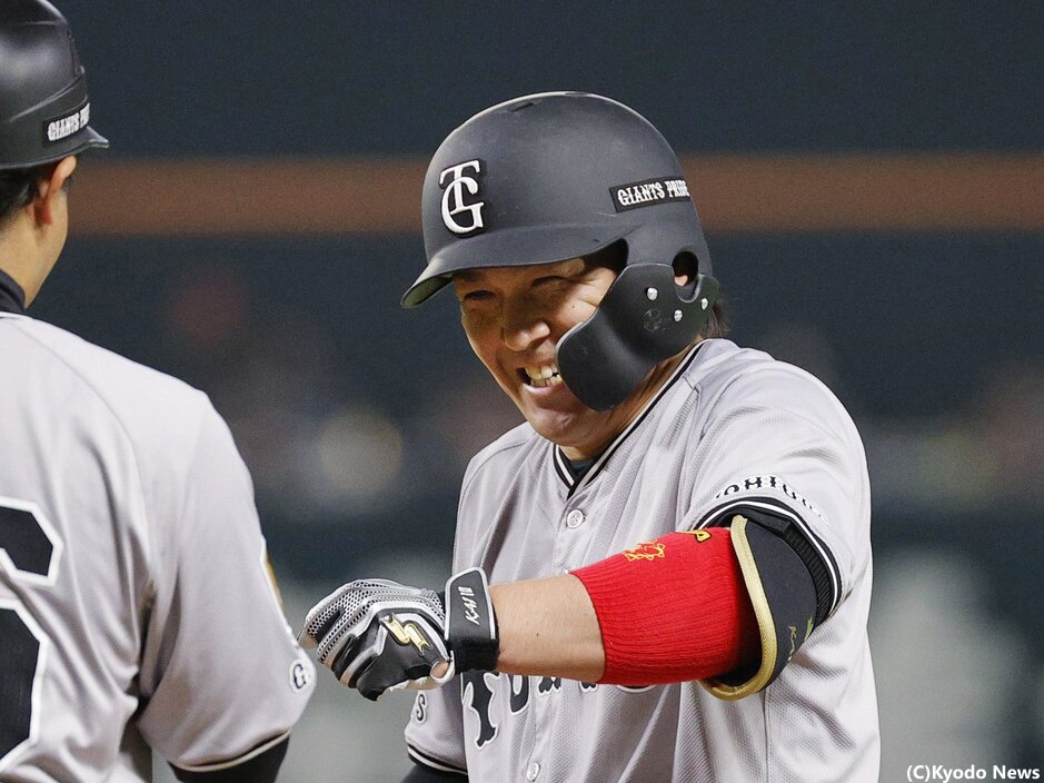 甲斐拓也 バッティンググローブ 本人使用済