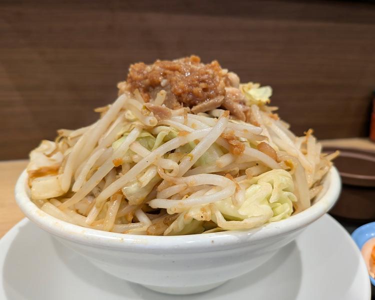 ニッスイ わが家の麺自慢 ニンニクマシマシ 豚まぜそばの商品ページ