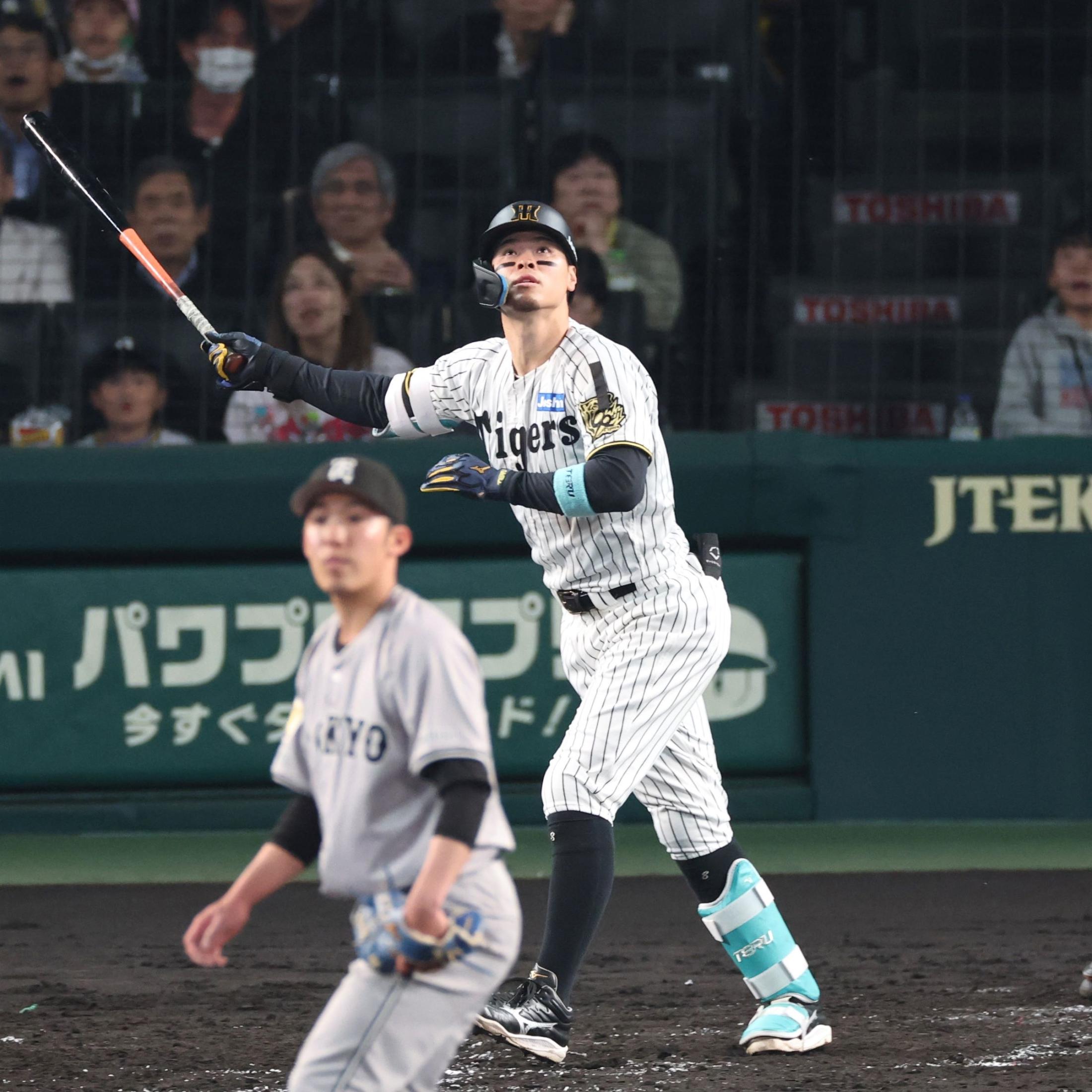 T-SHOP限定】8.佐藤輝明選手 阪神タイガース球団通算8500号