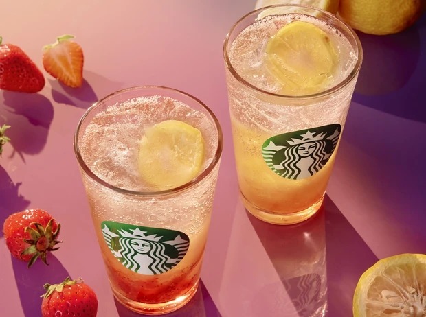 スタバ新作】本日発売！ 新登場の“香るソーダ”「チラックス