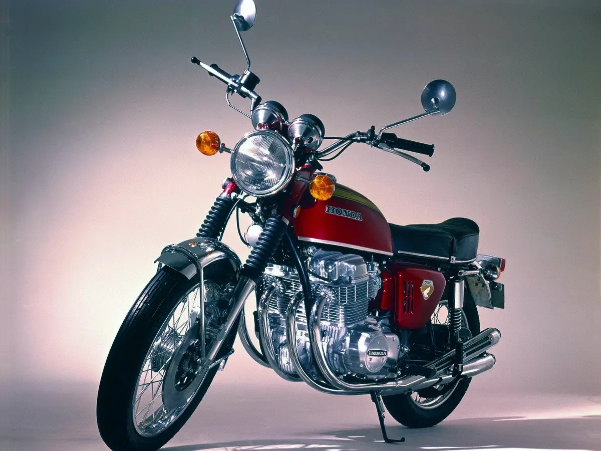 ホンダCB750F編=ナナハンはOHCからDOHCへ=【カタログは時代を