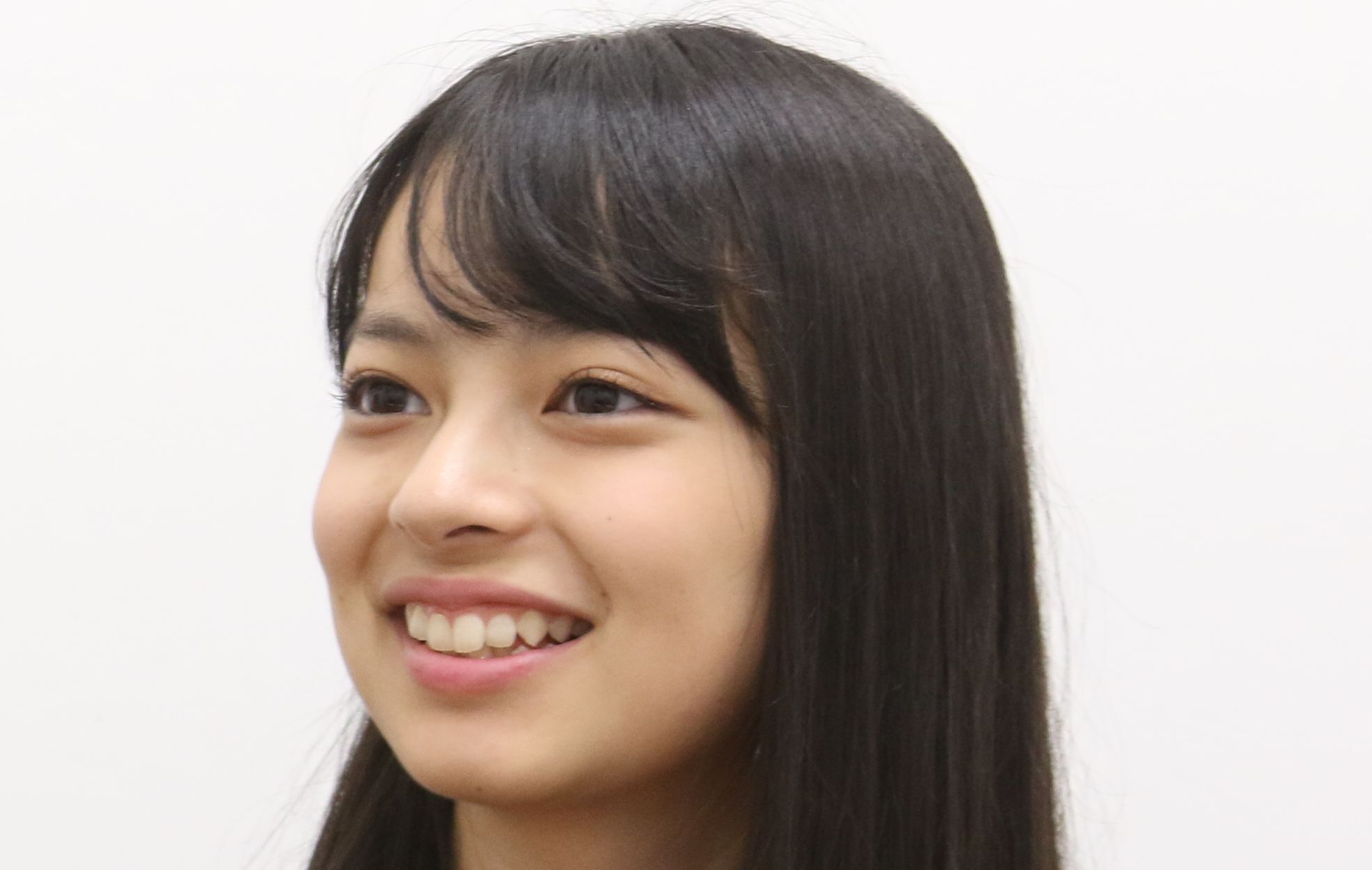 美の引き出しの宝庫」152㌢小柄アイドルの「神コーデ」が大反響 美の引き出しの宝庫」152㌢小柄アイドルの「神コーデ」が大反響