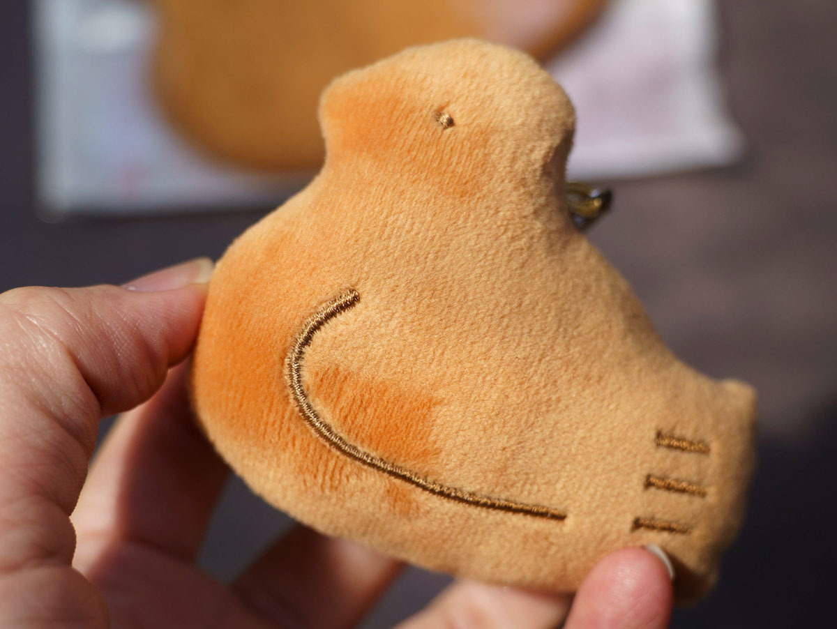 愛しさ100点。鎌倉本店だけの限定品「鳩サブレー」グッズを全部