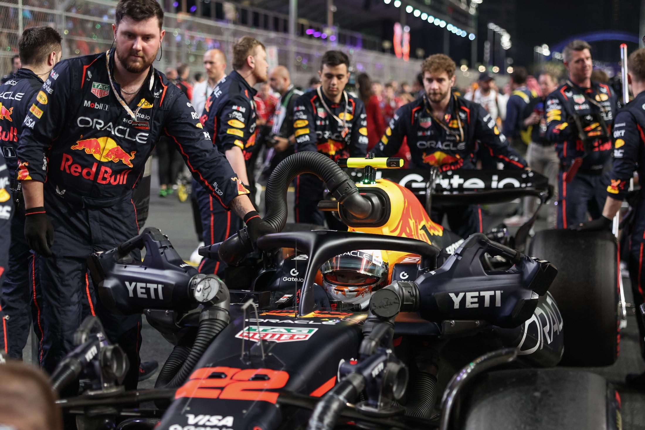 F1 22戦21勝の伝説マシンで秘蔵特訓 角田裕毅にレッドブルが