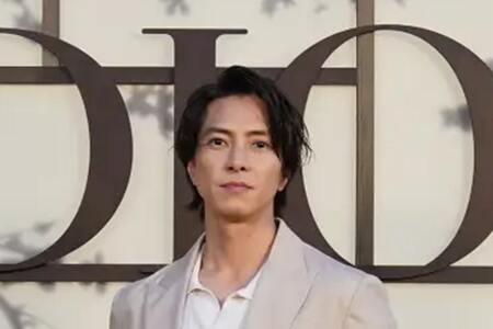 dior テーラージャケット　ベージュ　44 山下智久着用 山下智久、オールブラックのスーツ姿で登場 「ミスディオール
