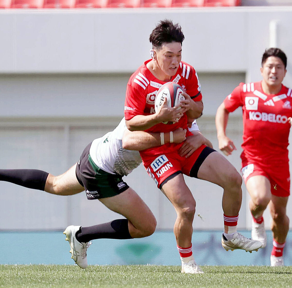 9トライで圧勝の神戸、リーグワン発足4季目で初のプレーオフ