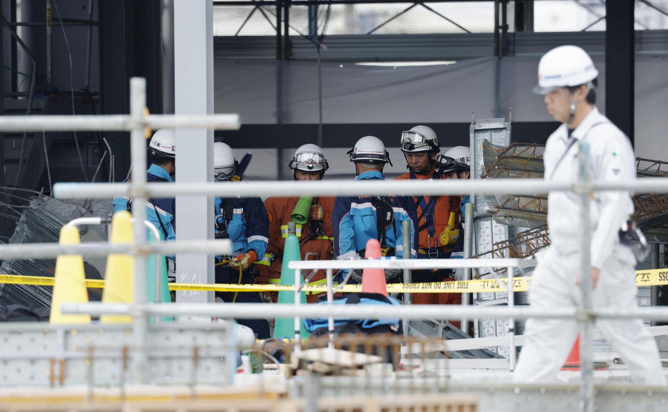幸せなふたりに贈る結婚祝い 川崎の建設工事現場で1人死亡 資材が落下、4人重軽傷（共同通信 デザイン