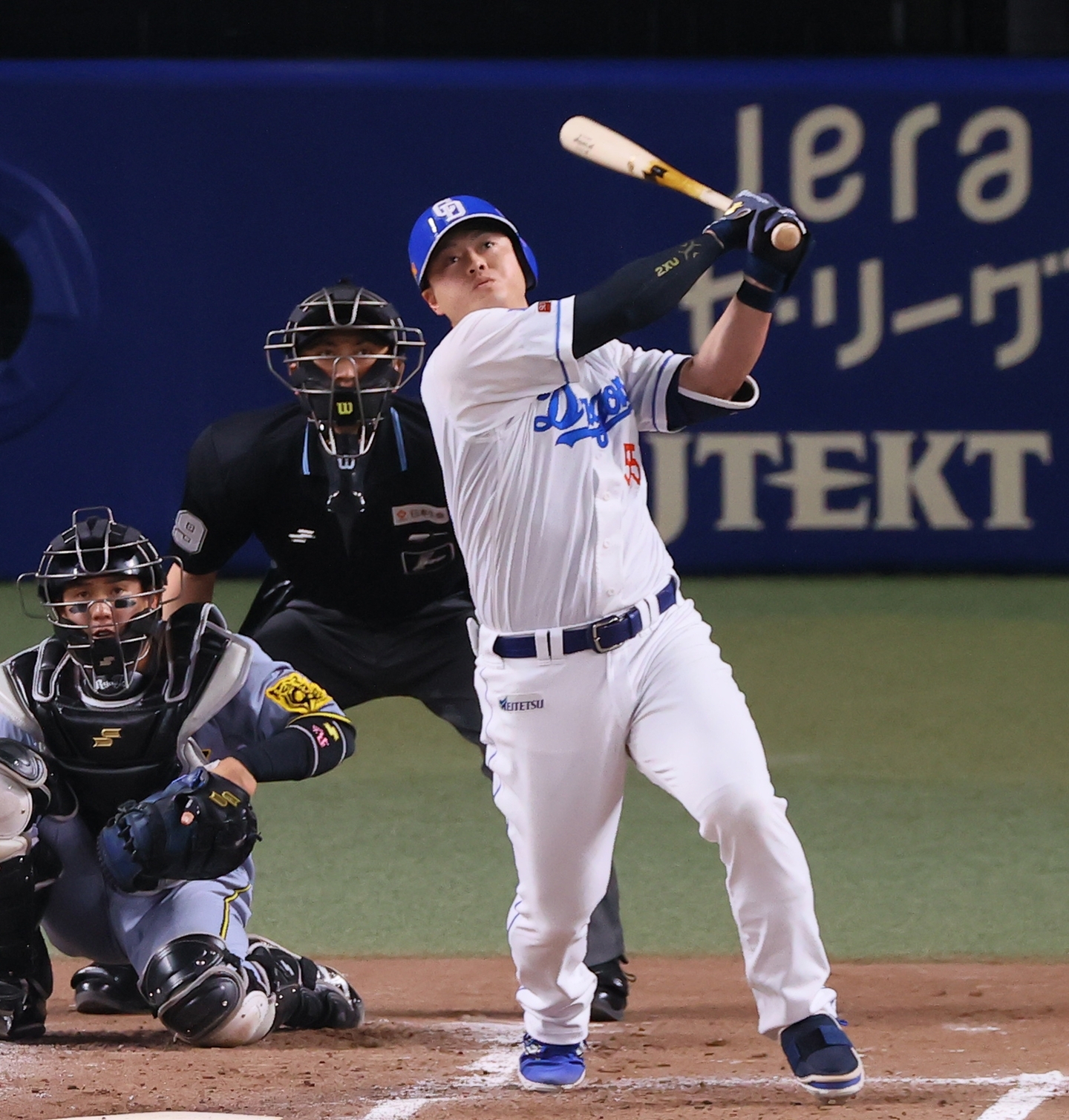 中日ドラゴンズ 細川成也 ビッグアクスタ2種　当たり　レア 20250429-00095771-thedigest-