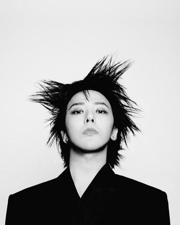 G-DRAGON PEACEMINUSONE ハイボール 6本セット PEACEMINUSONE ハイボール 赤＆黒6缶セット ジヨン - メルカリ