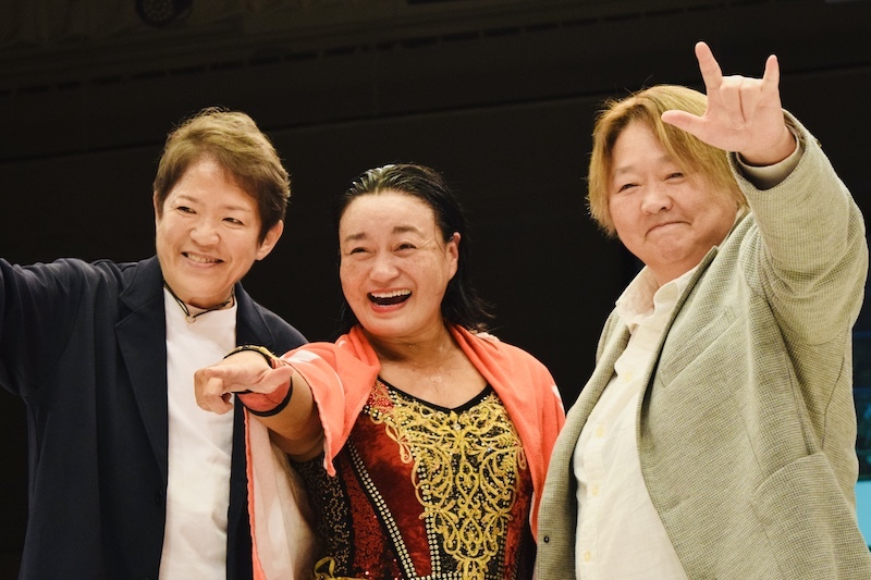 限定品 非売品 女子プロレス 里村明衣子引退試合 ロイヤルシート記念品フィギュア 4/29 非売品 里村明衣子 引退試合 ロイヤルシート限定記念品