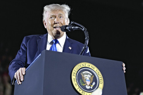 トランプ氏７９歳の誕生日に軍事パレード…米陸軍創設記念日と同じ６月１４日、「公私混同」批判も