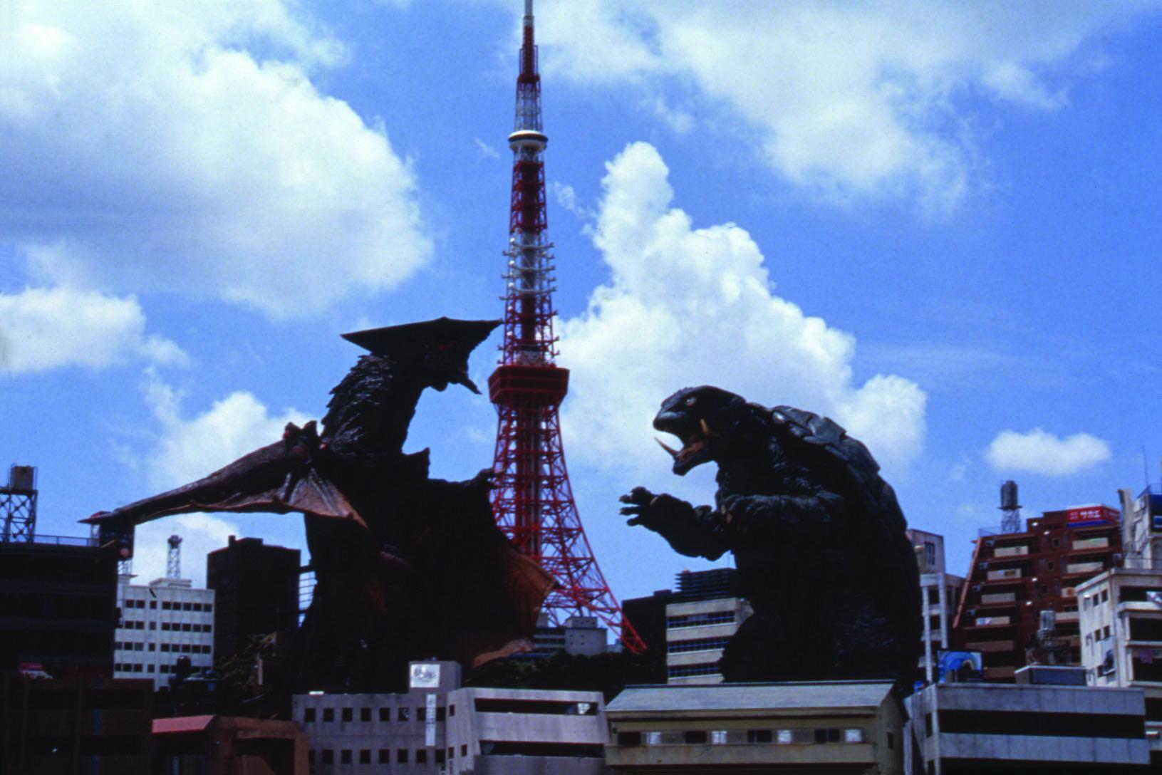 ガメラ 大怪獣空中決戦＞ガメラ平成三部作の第1作 巨大怪鳥を