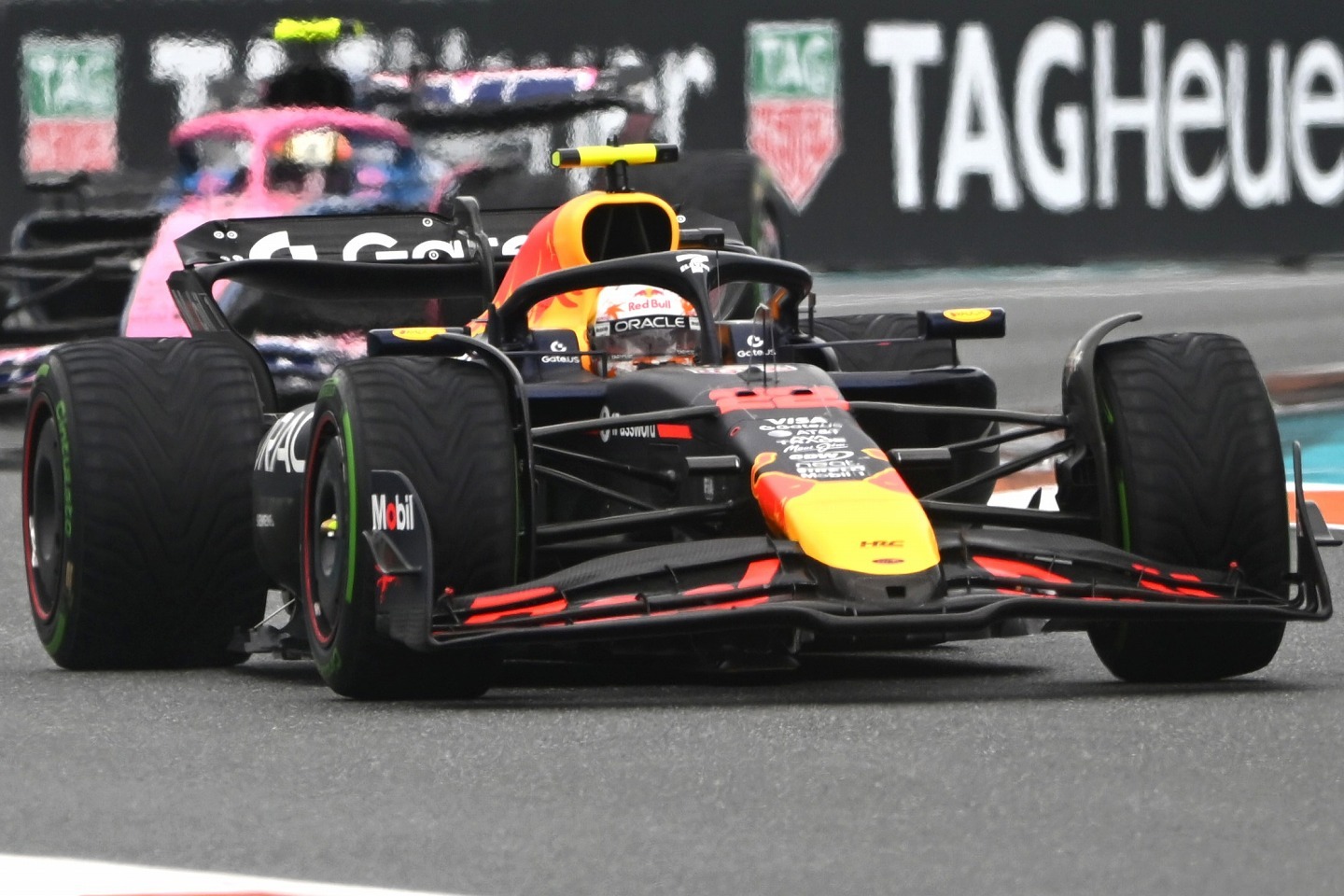 『F1速報』特注スパーク VCARB 01 2024年マイアミGP 角田裕毅 F1オフィシャルグッズストア EURO SPORTS公式通販