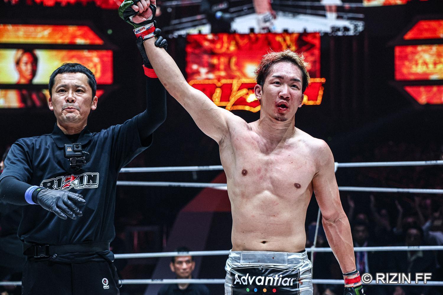 RIZIN「男祭り」朝倉未来の復活劇はフェザー級新王者が批判した