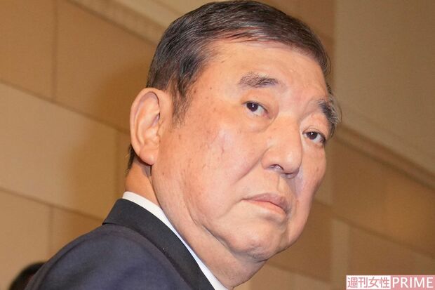 石破首相の参議院予算委員会出席の様子