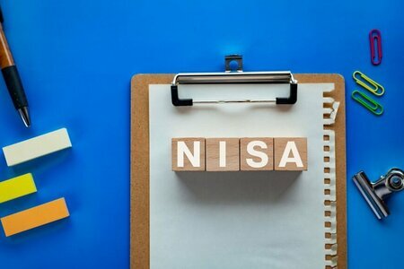 【新NISA・つみたて投資枠】50歳から「毎月5万円」積立投資をした場合、65歳時点での資産額はいくら？運用利回り別シミュレーション！(LIMO)