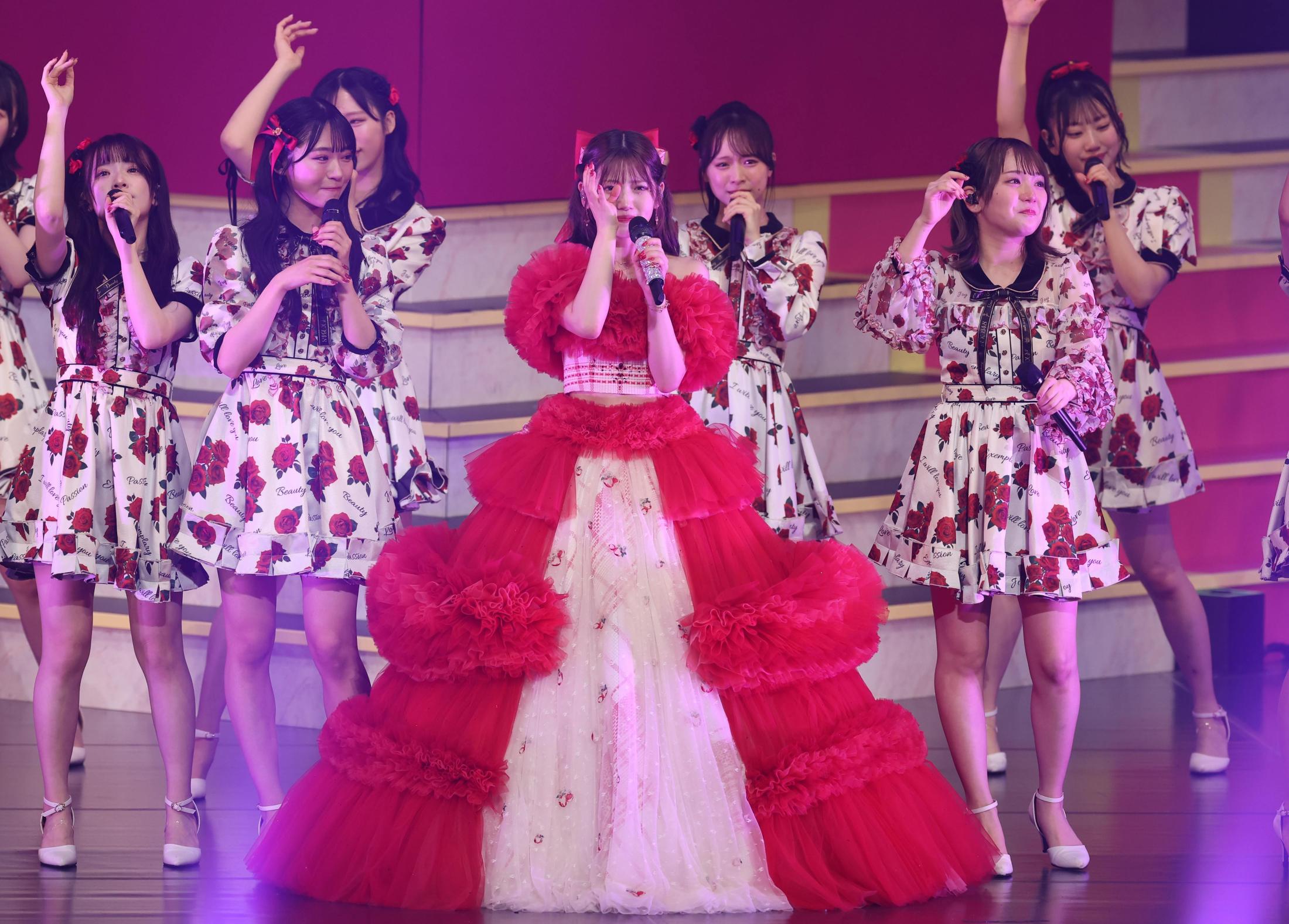 AKB48村山彩希、卒業コンサート「14年間、楽しい青春を