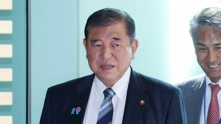 「高級ホテル静養」「減税断念」に批判続出でも石破首相の表情に《余裕》と《自信》がにじむ摩訶不思議の“深層”