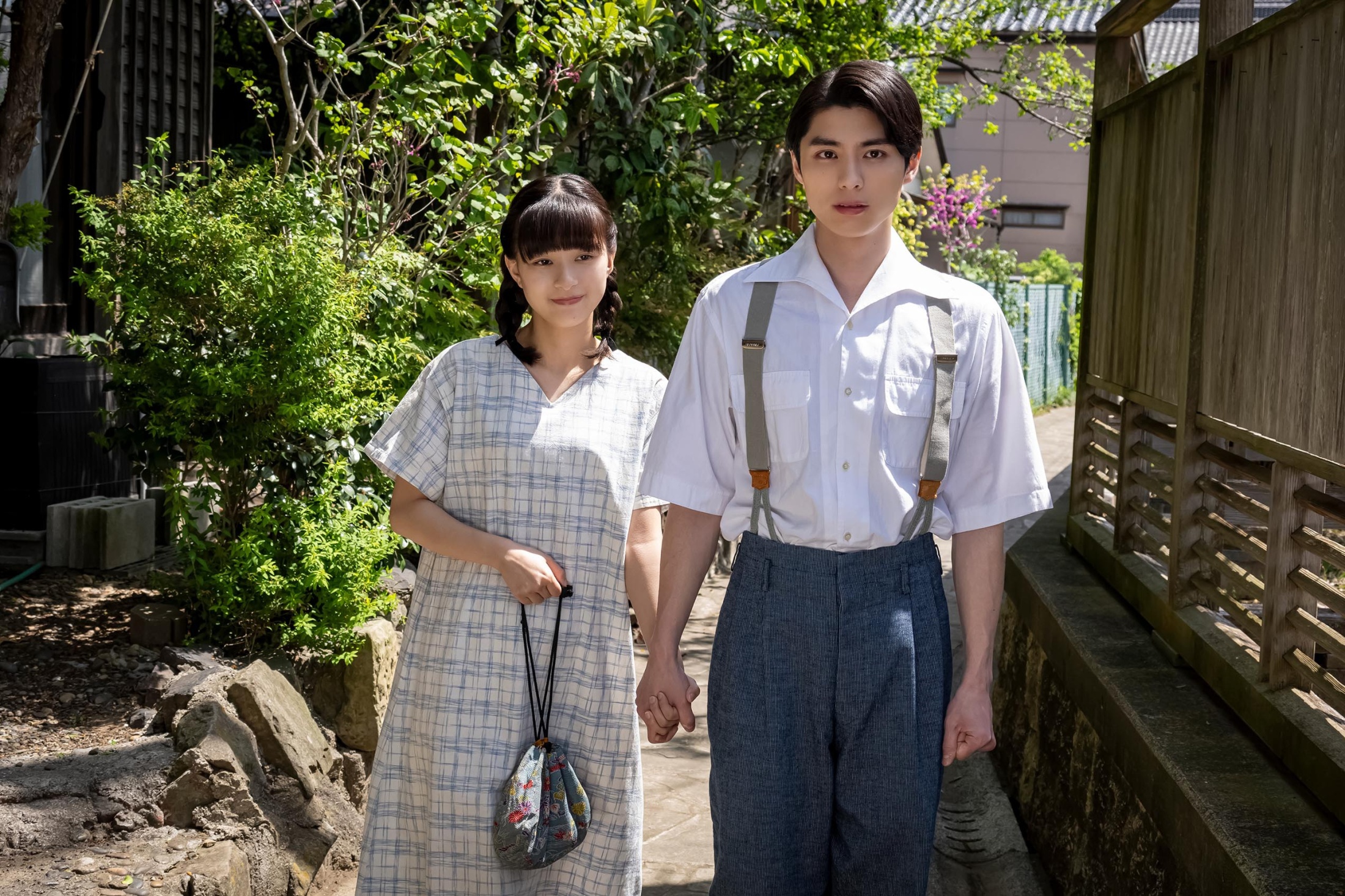 波うららかに、めおと日和　１〜８巻　新品　芳根　本田響矢　最新　全巻セット 芳根京子＆本田響矢『波うららかに、めおと日和』、和服＆軍服姿