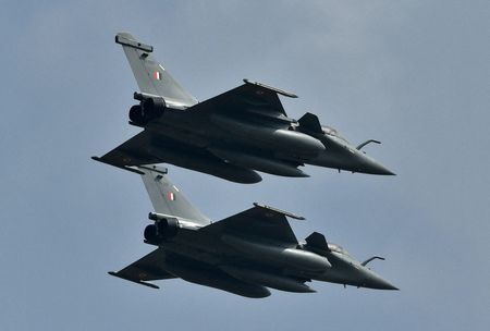 焦点：印パ空中戦、西側製か中国製か　武器の性能差に世界が注目