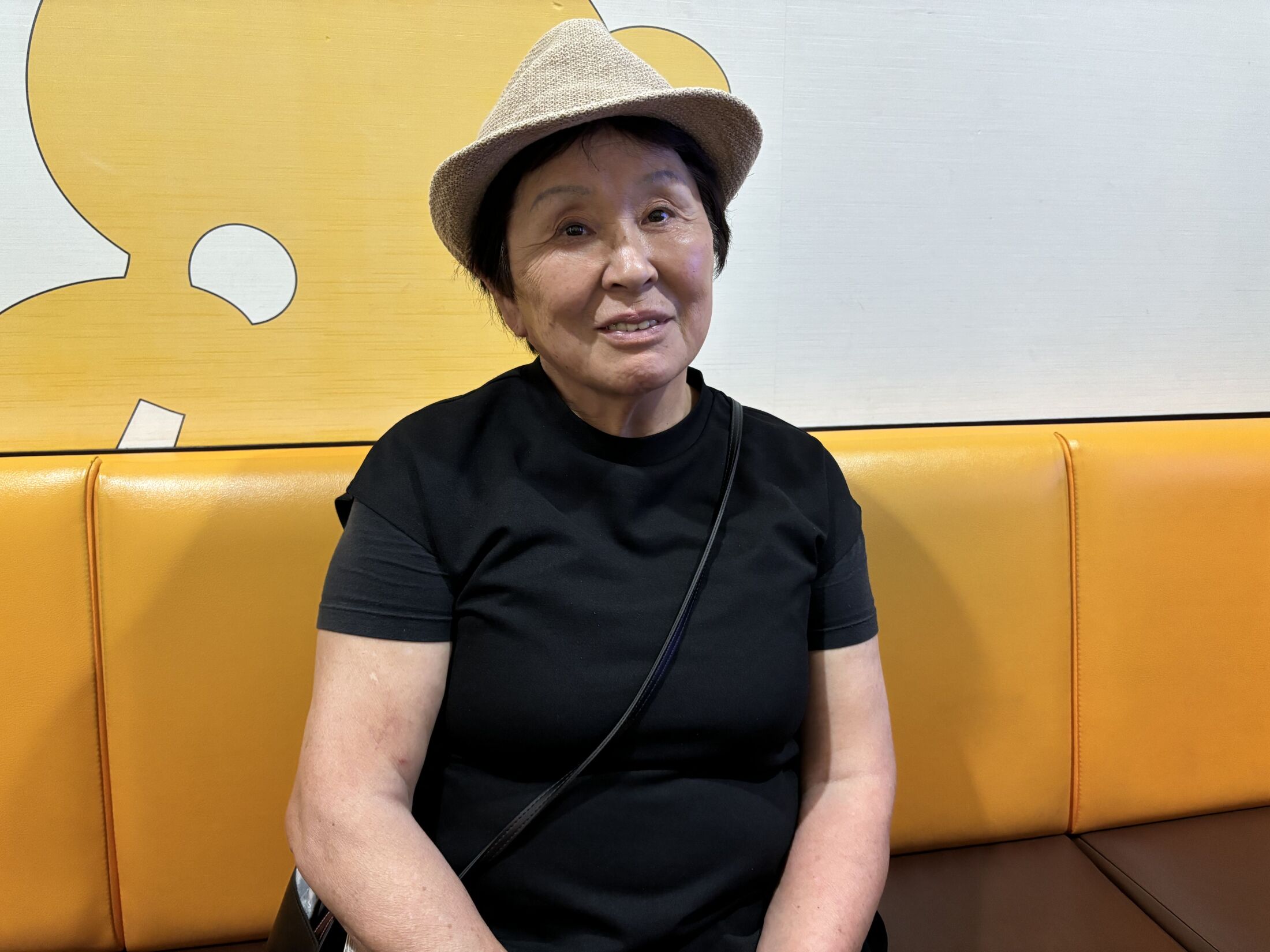 主婦下着姿でかパン 伝説のランパブ”を創業した女性がふりかえる「下着で接客する店」が爆発的に流行った“低い天井”の秘密とは（文春オンライン） - Yahoo!ニュース