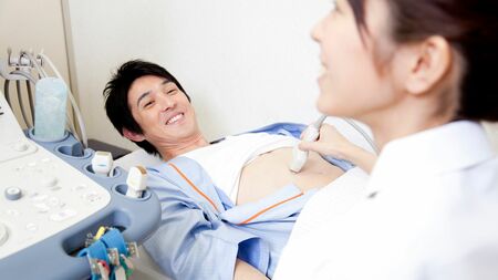 「30代から要注意」健康診断でも見逃されやすい”隠れ脂肪肝”→肝機能悪化を防ぐために注意しておくべきこと