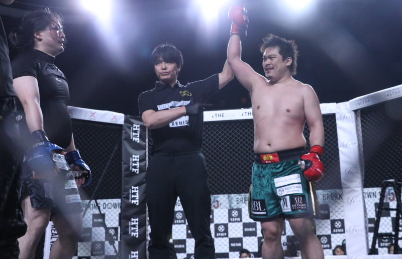 BD】“安保軍団”てる、おせーよ山田に激勝！豪腕パンチ＆ローで