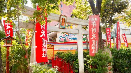 世界的な浮世絵師「喜多川歌麿」が蔦屋重三郎と手を組むようになった背景　誰が二人を引き合わせたのか？(東洋経済オンライン)