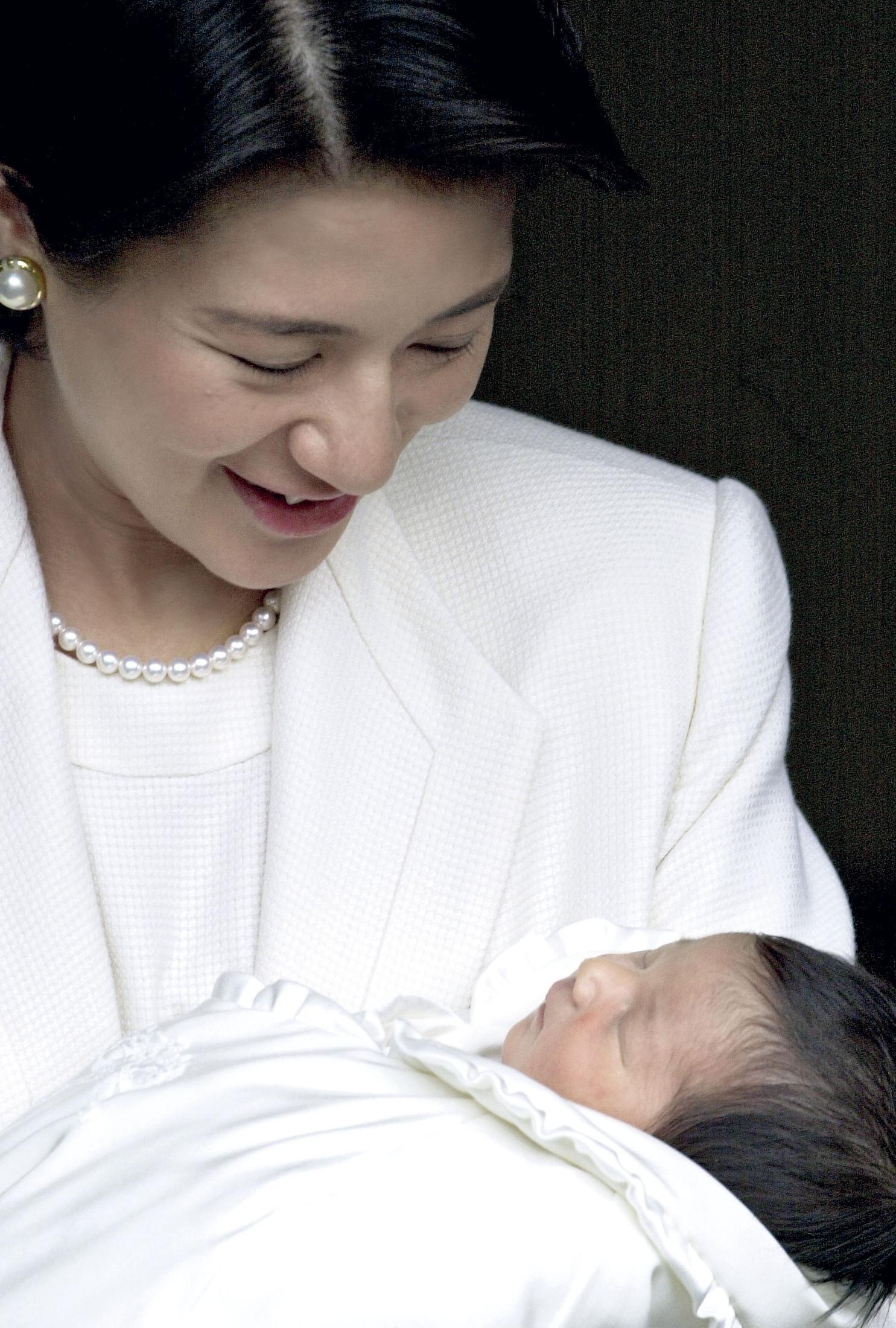 皇室、皇太子さま 雅子さまの愛娘である愛子さまが宮内庁病院退院