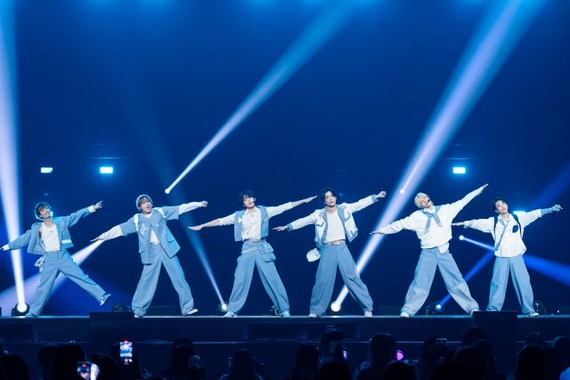 DXTEEN、〈KCON JAPAN 2025〉で新曲「Tick-Tack」を