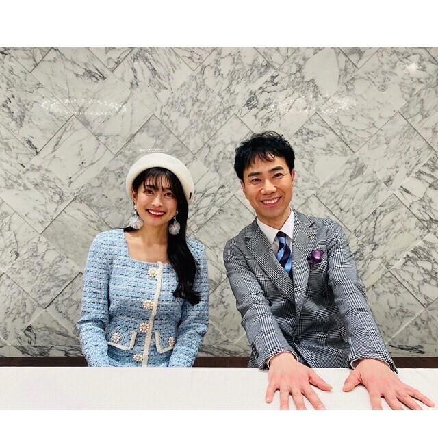 9歳年上お笑い芸人と電撃婚から19年…〝癒し系〟元グラドルの近影が話題に！「どこの学生さんですか？」「カワイイ♡」