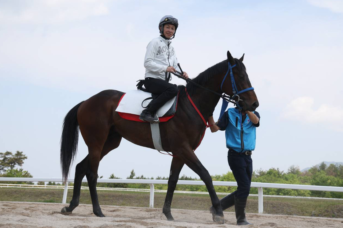 武豊がコントレイル産駒の2歳馬クールマイユールに騎乗 福永