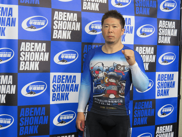 競輪 ウェア 地区プロ 全プロ クレーマー ジャージ 郡司浩平 岩本俊介 南関 南関は4車結束 S班岩本俊介が4番手固める「ワガママを聞きました